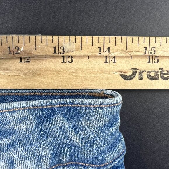 American Eagle Shorts Women 28* Midi Mid Rise Blue Distressed Denim Jorts No Tag - Picture 16 of 16